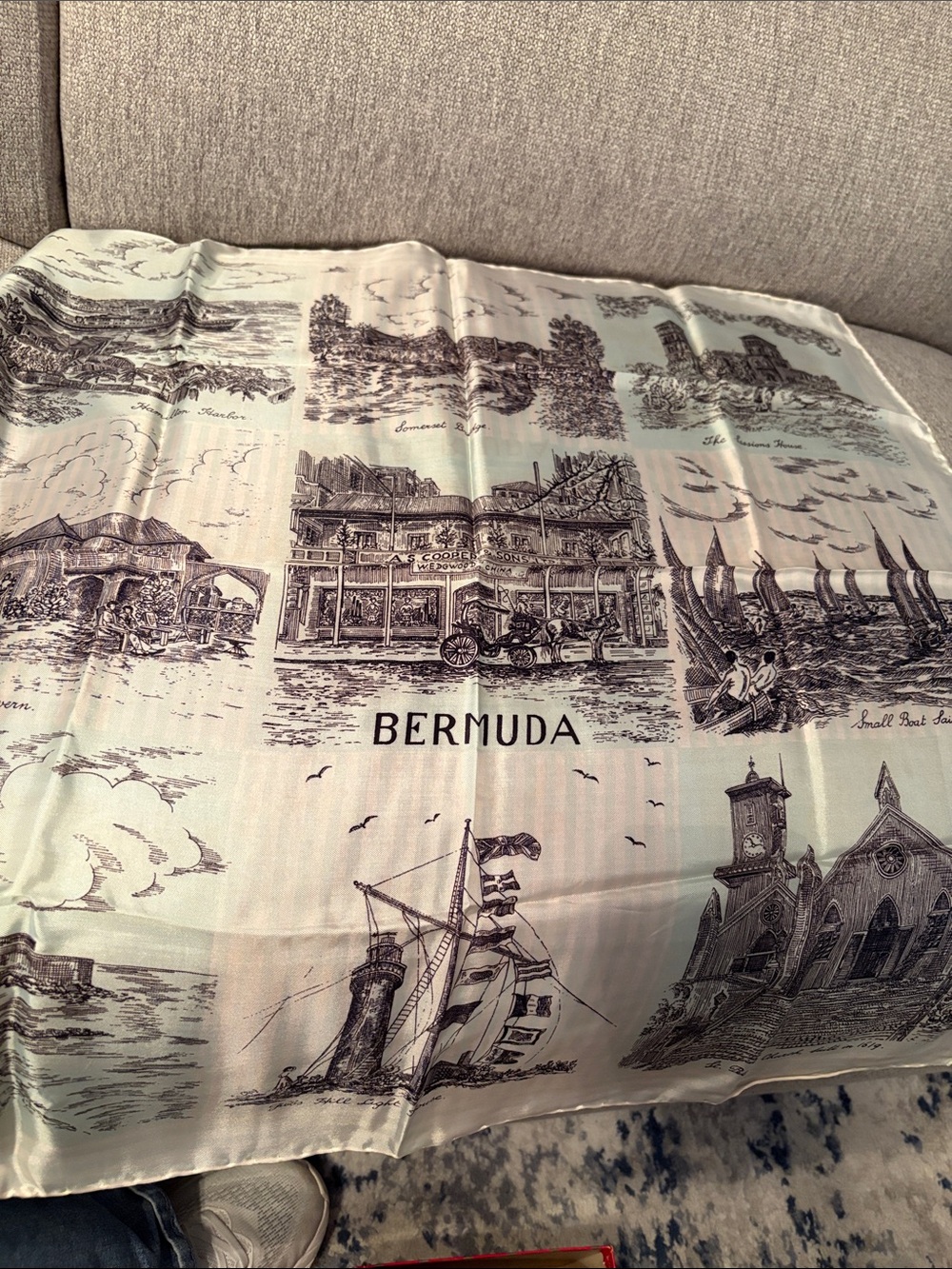Bermuda silk scarf - Cream and Black